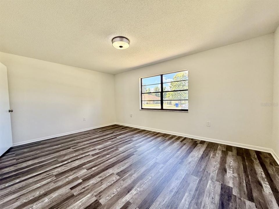 En Venta: $219,900 (2 camas, 2 baños, 1069 Pies cuadrados)