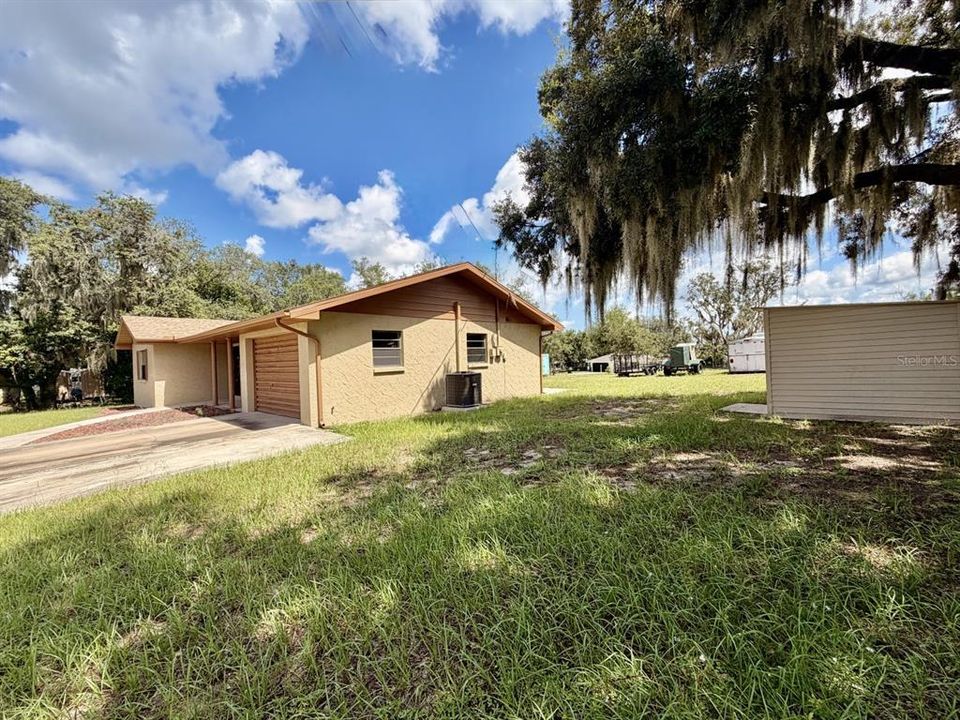 En Venta: $219,900 (2 camas, 2 baños, 1069 Pies cuadrados)