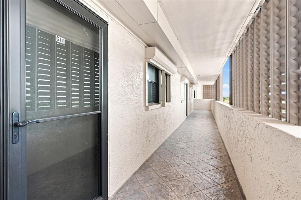 En Venta: $237,000 (2 camas, 2 baños, 1055 Pies cuadrados)