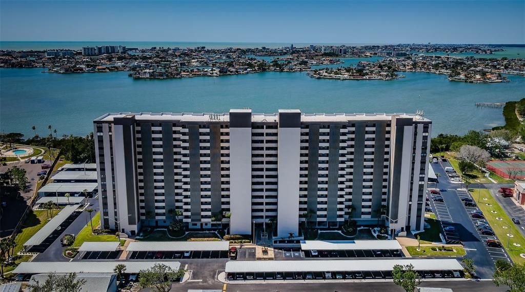 En Venta: $237,000 (2 camas, 2 baños, 1055 Pies cuadrados)