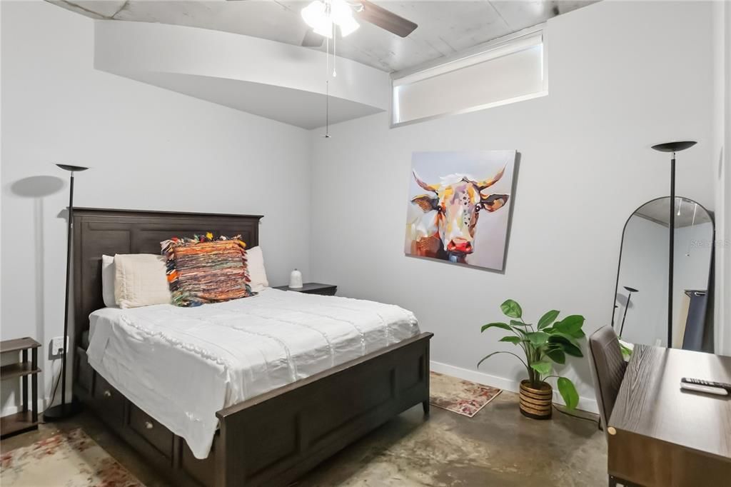 For Sale: $335,000 (2 beds, 2 baths, 1268 Square Feet)