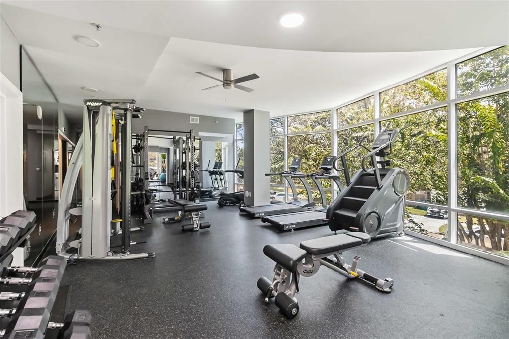 For Sale: $335,000 (2 beds, 2 baths, 1268 Square Feet)