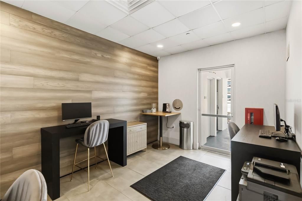 For Sale: $335,000 (2 beds, 2 baths, 1268 Square Feet)