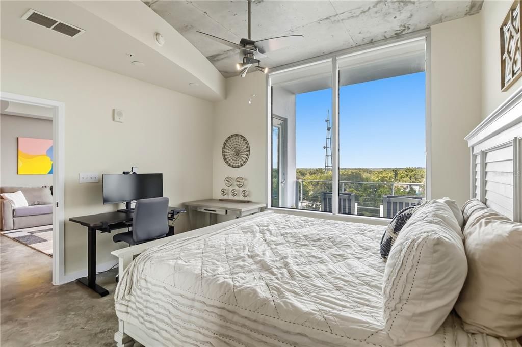 For Sale: $335,000 (2 beds, 2 baths, 1268 Square Feet)