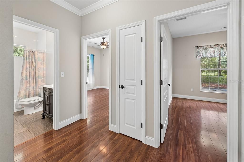 For Sale: $600,000 (3 beds, 2 baths, 2162 Square Feet)