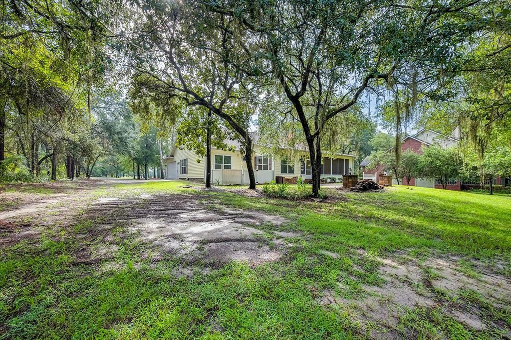 For Sale: $600,000 (3 beds, 2 baths, 2162 Square Feet)