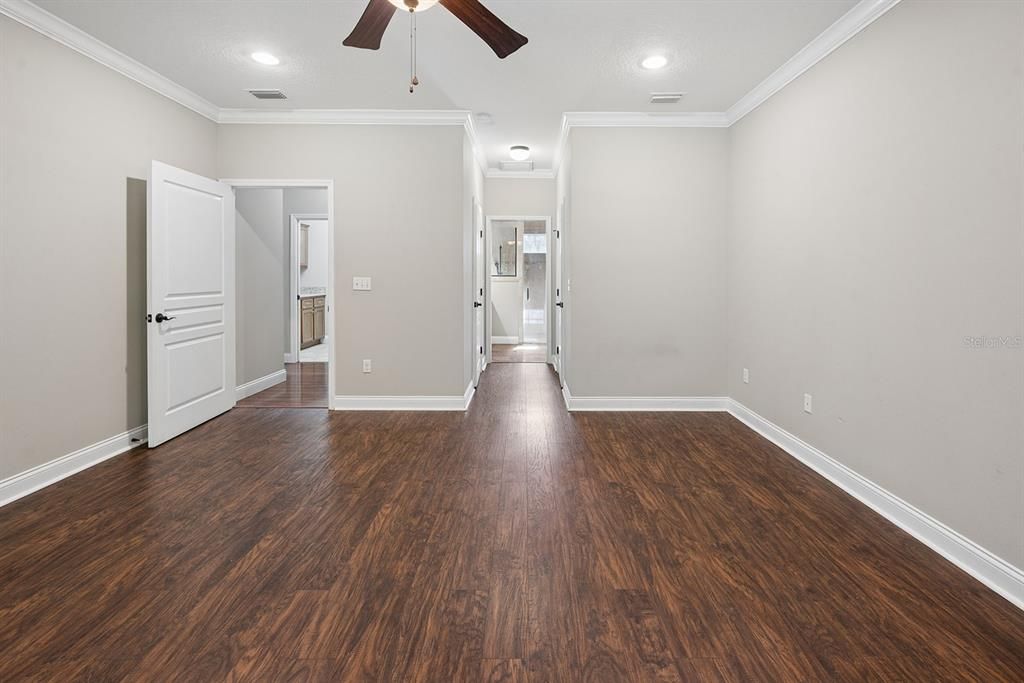 For Sale: $600,000 (3 beds, 2 baths, 2162 Square Feet)
