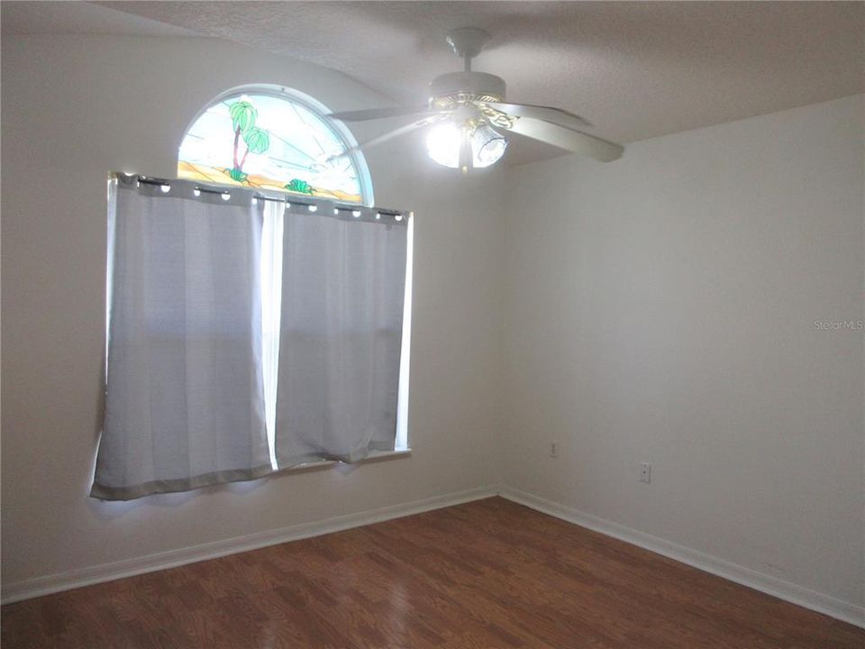 For Rent: $1,650 (3 beds, 2 baths, 1620 Square Feet)