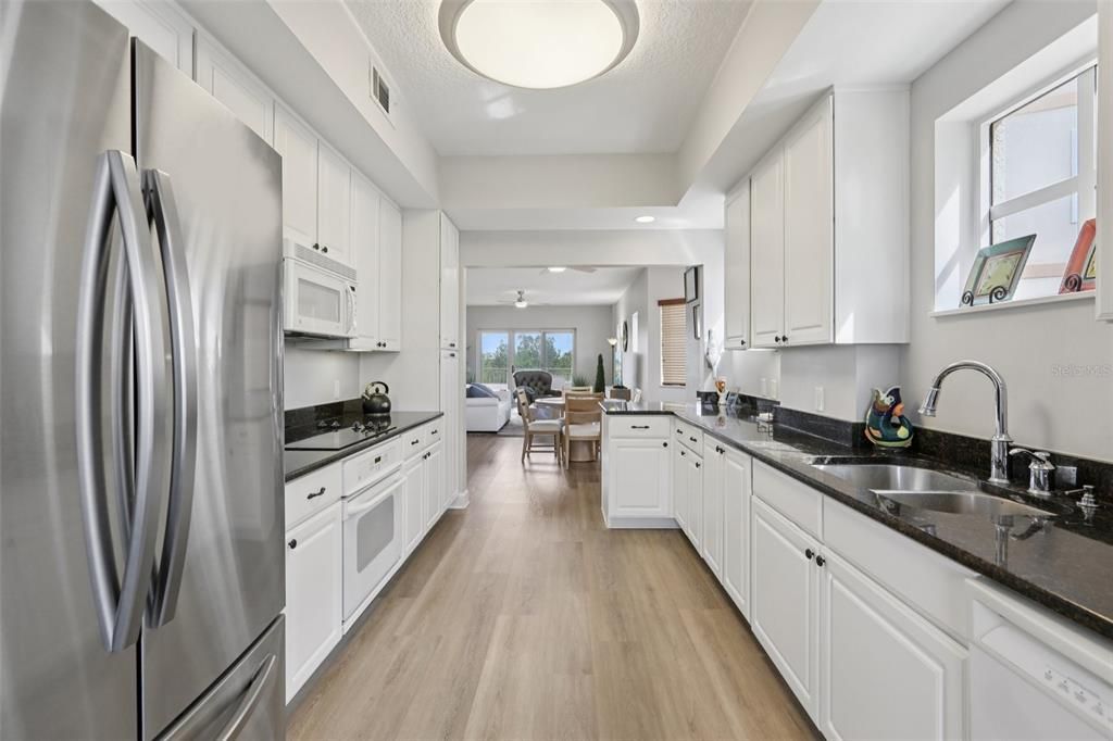 For Sale: $471,000 (3 beds, 2 baths, 2013 Square Feet)