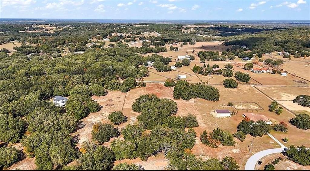 待售: $525,000 (5.05 acres)