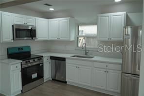 En Venta: $369,000 (4 camas, 2 baños, 1514 Pies cuadrados)