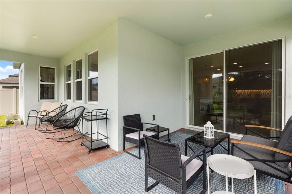 En Venta: $595,000 (3 camas, 2 baños, 1916 Pies cuadrados)