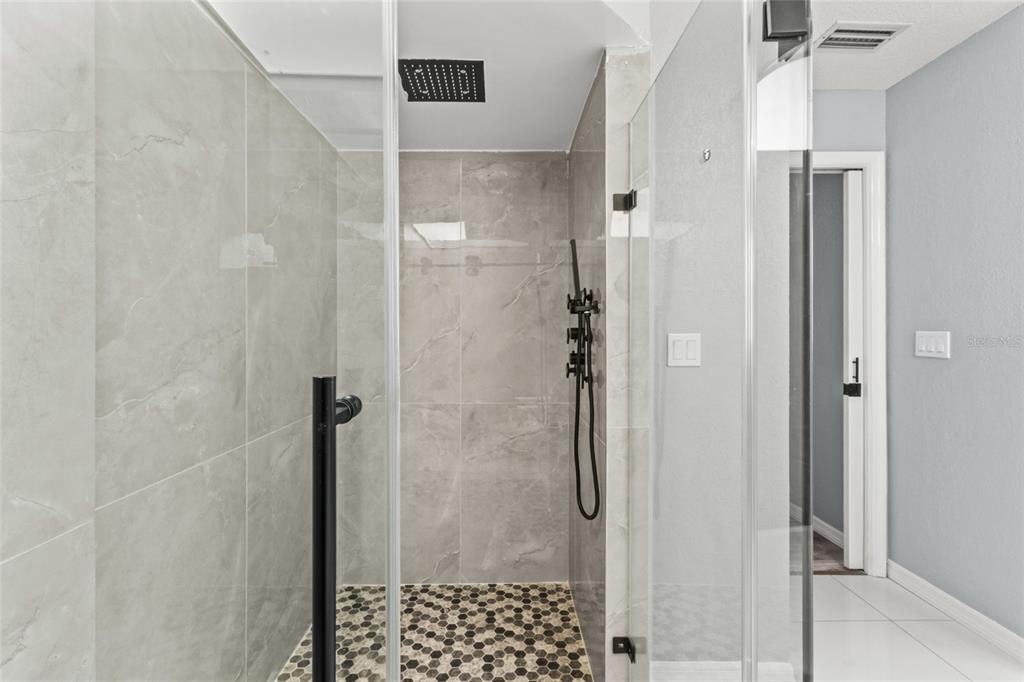 Active With Contract: $399,000 (3 beds, 2 baths, 2104 Square Feet)