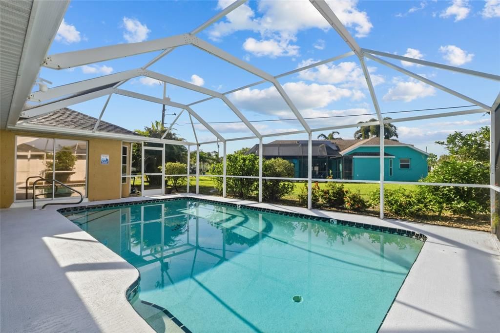 Active With Contract: $399,000 (3 beds, 2 baths, 2104 Square Feet)