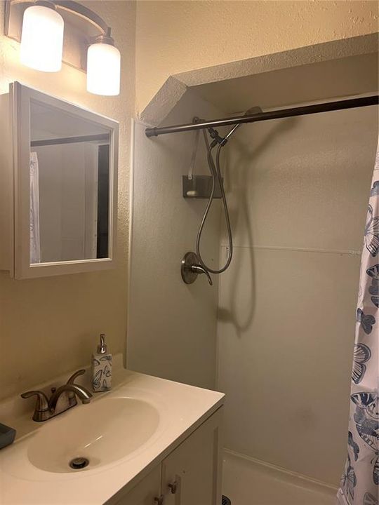 En Renta: $3,495 (3 camas, 2 baños, 1122 Pies cuadrados)