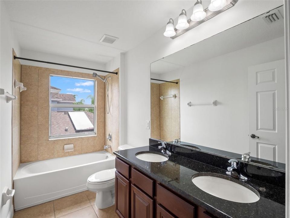 For Sale: $649,900 (4 beds, 2 baths, 2653 Square Feet)