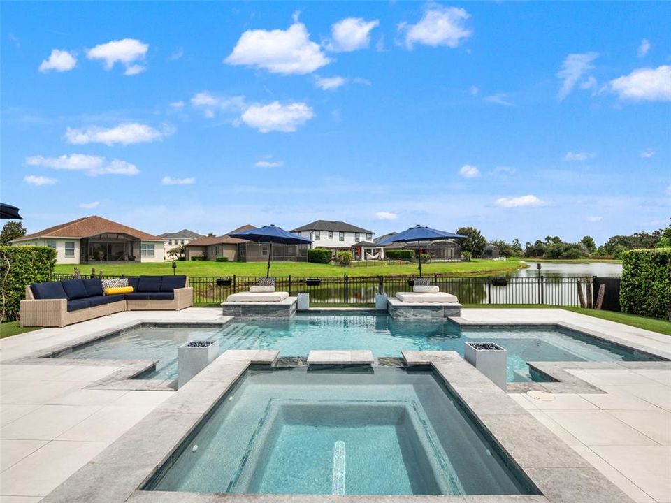 For Sale: $649,900 (4 beds, 2 baths, 2653 Square Feet)