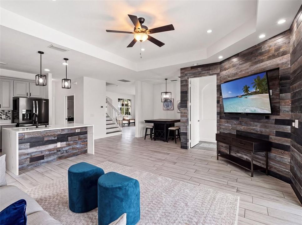 For Sale: $649,900 (4 beds, 2 baths, 2653 Square Feet)