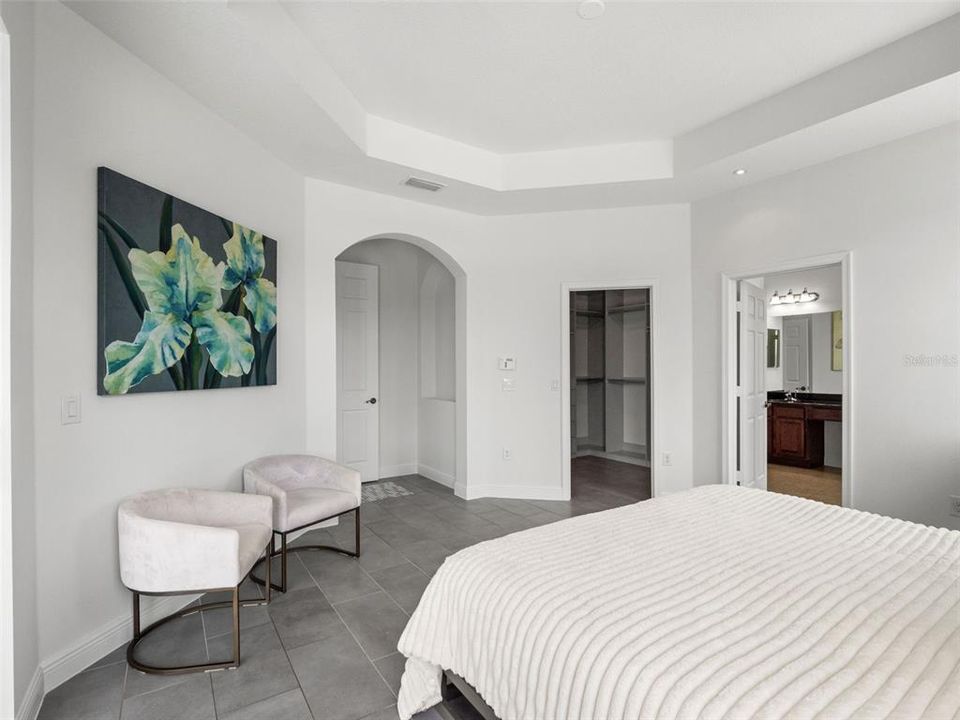 For Sale: $649,900 (4 beds, 2 baths, 2653 Square Feet)