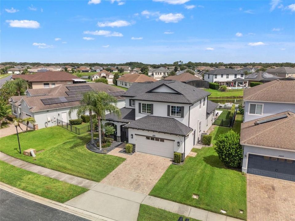 For Sale: $649,900 (4 beds, 2 baths, 2653 Square Feet)