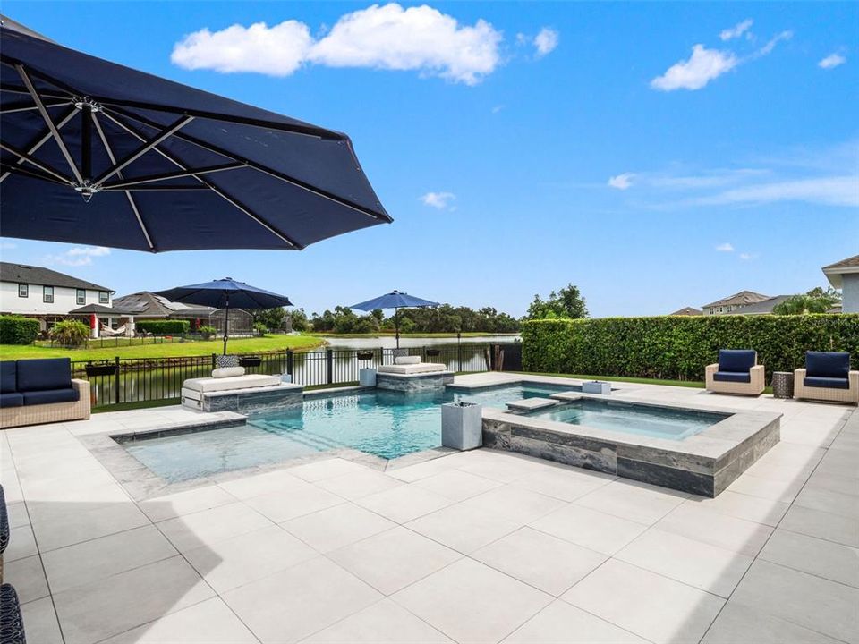 For Sale: $649,900 (4 beds, 2 baths, 2653 Square Feet)