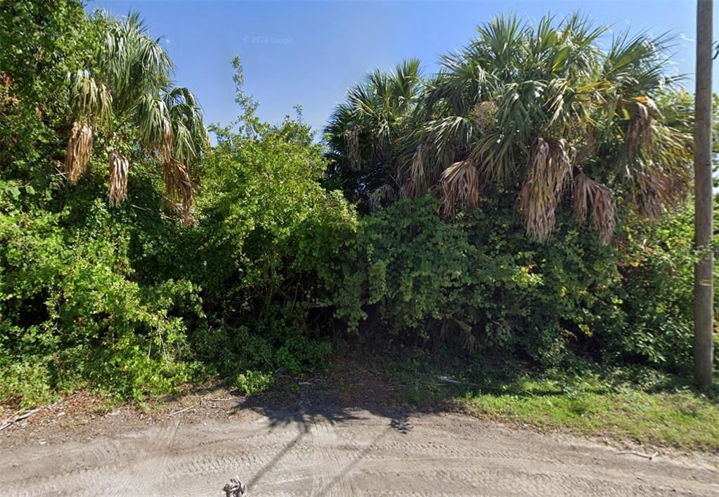 For Sale: $37,999 (0.16 acres)