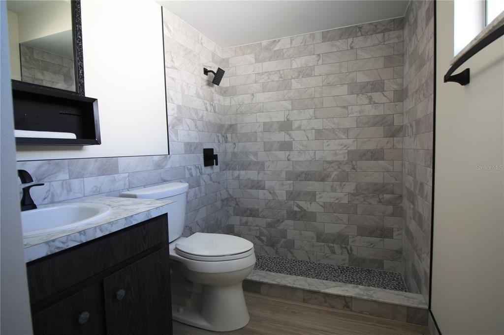For Rent: $2,700 (3 beds, 2 baths, 1751 Square Feet)