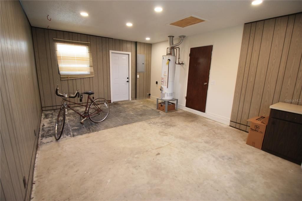 For Rent: $2,700 (3 beds, 2 baths, 1751 Square Feet)