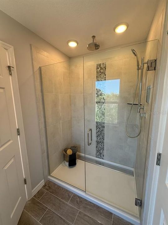 En Venta: $399,000 (4 camas, 2 baños, 2257 Pies cuadrados)