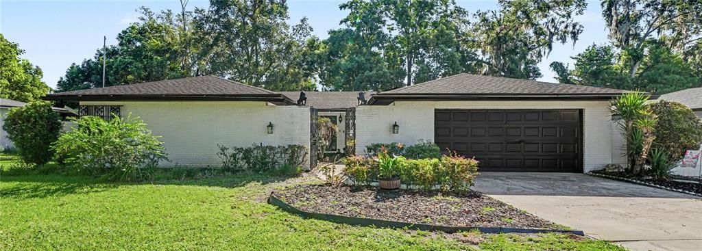 For Sale: $440,000 (3 beds, 2 baths, 1630 Square Feet)