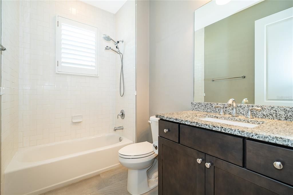 En Venta: $379,000 (2 camas, 2 baños, 1651 Pies cuadrados)