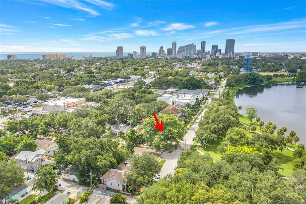 For Sale: $729,900 (0.14 acres)