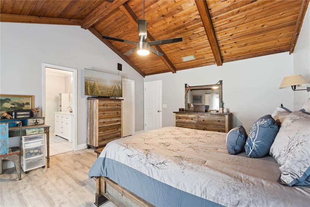 En Venta: $459,900 (3 camas, 2 baños, 1748 Pies cuadrados)