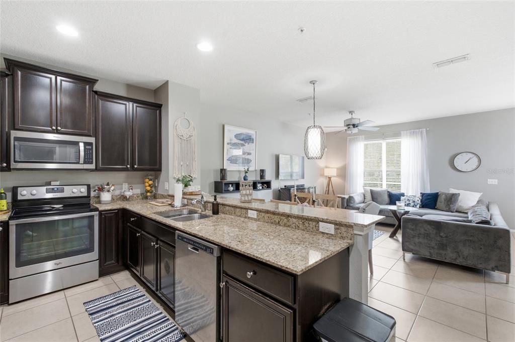 For Sale: $350,000 (3 beds, 2 baths, 1708 Square Feet)