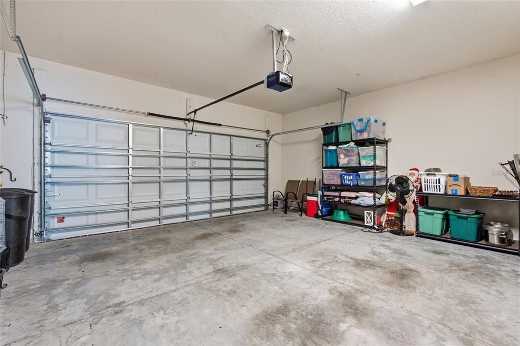 For Sale: $350,000 (3 beds, 2 baths, 1708 Square Feet)