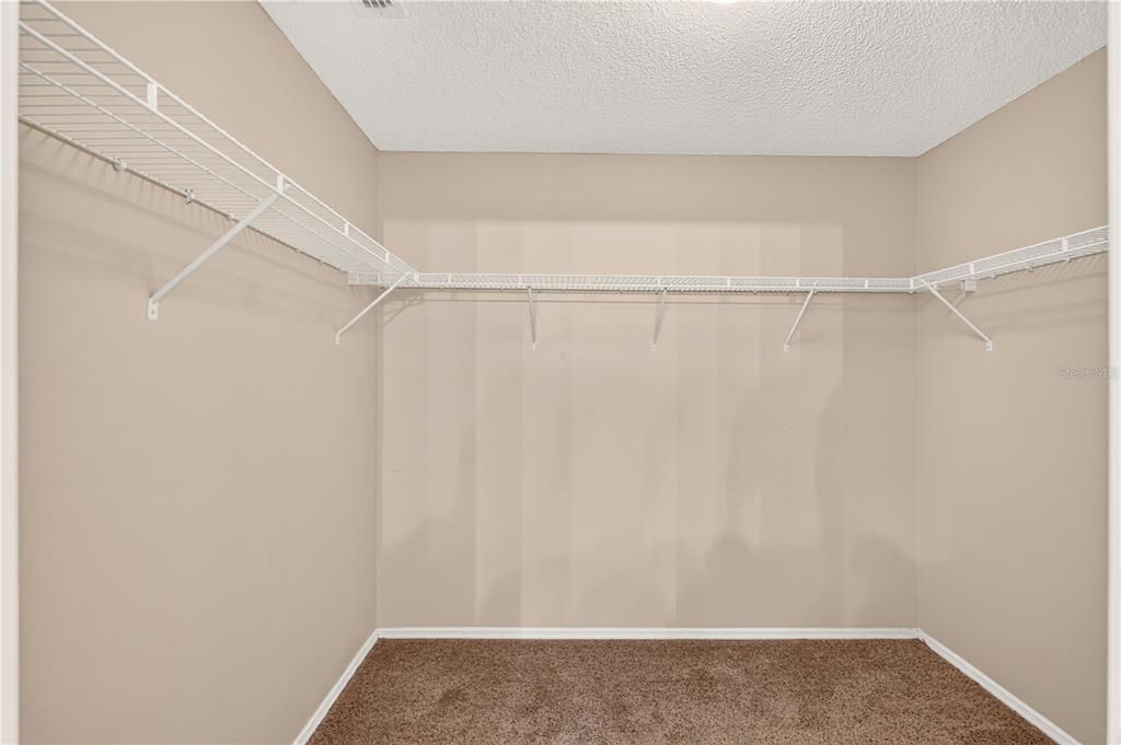 For Sale: $245,900 (2 beds, 2 baths, 1198 Square Feet)