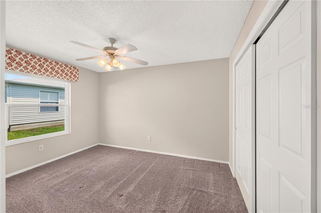 For Sale: $245,900 (2 beds, 2 baths, 1198 Square Feet)