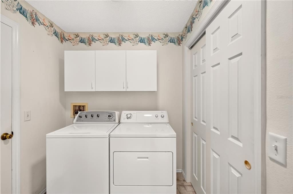 For Sale: $245,900 (2 beds, 2 baths, 1198 Square Feet)