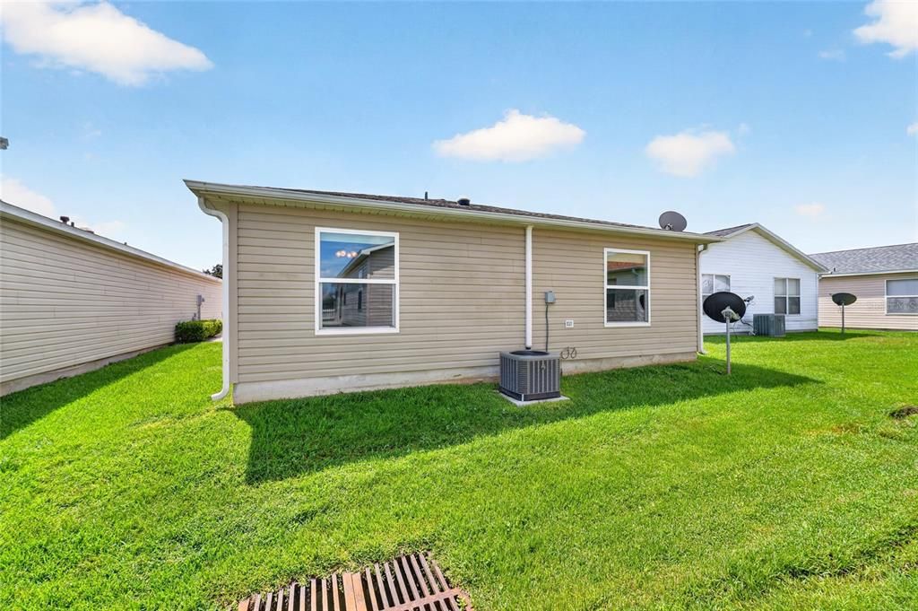 For Sale: $245,900 (2 beds, 2 baths, 1198 Square Feet)