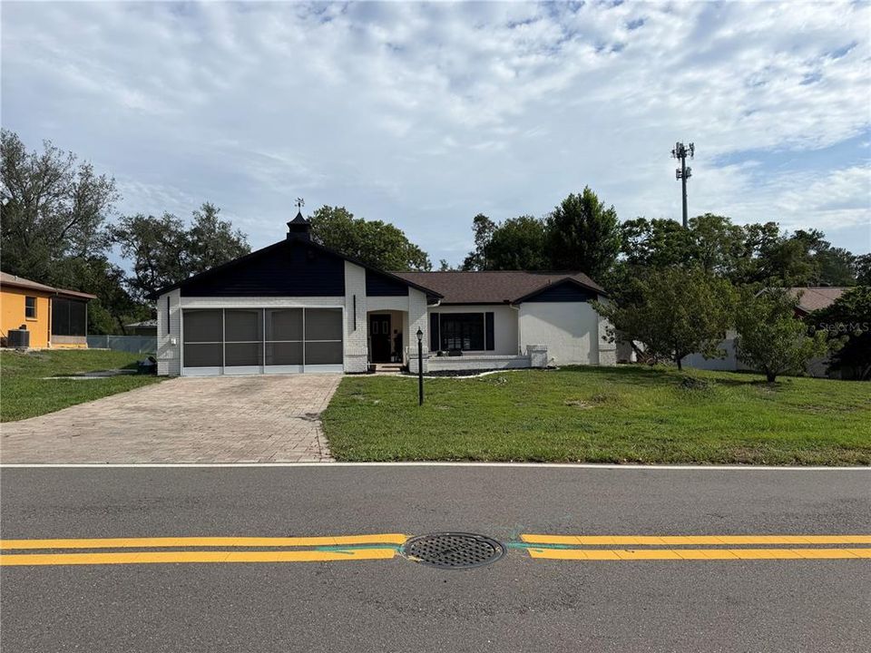 For Sale: $350,000 (3 beds, 2 baths, 1632 Square Feet)