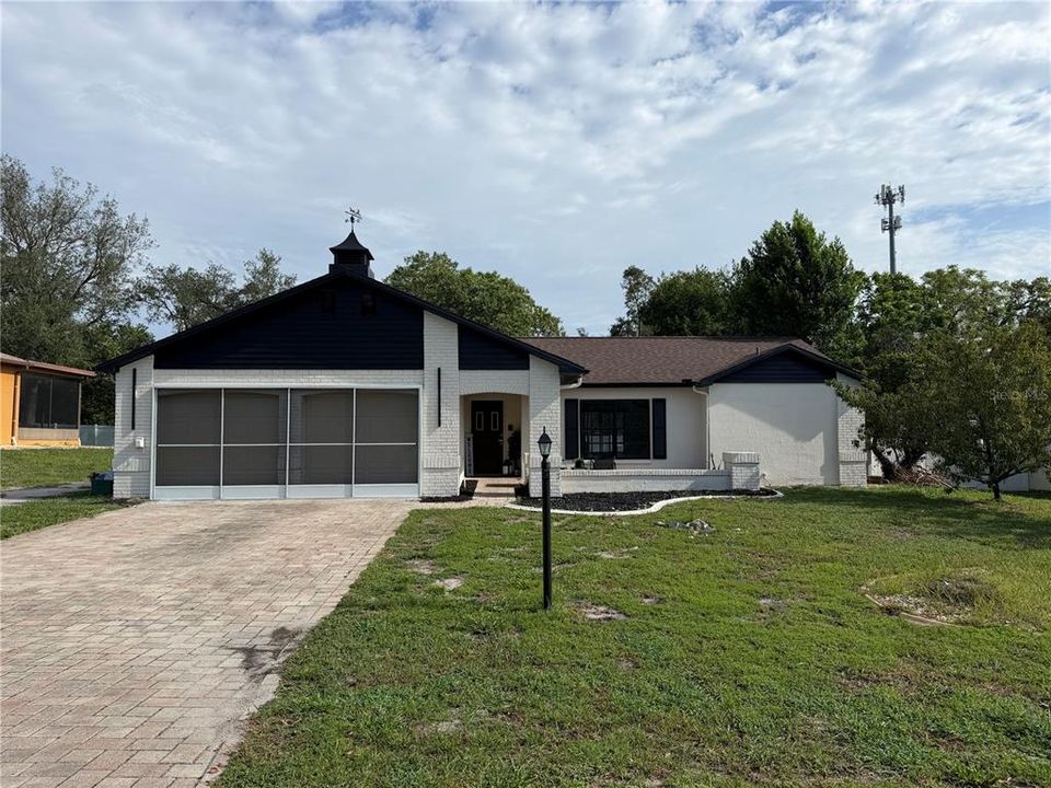 For Sale: $350,000 (3 beds, 2 baths, 1632 Square Feet)