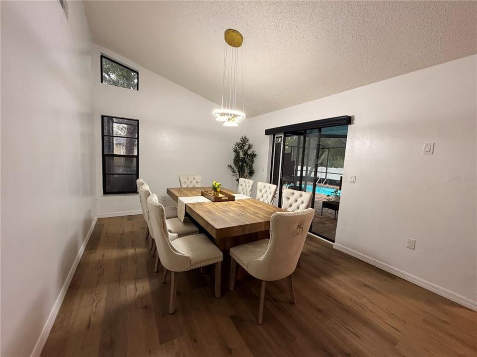 For Sale: $350,000 (3 beds, 2 baths, 1632 Square Feet)