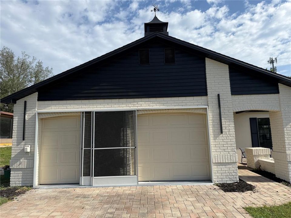 For Sale: $350,000 (3 beds, 2 baths, 1632 Square Feet)