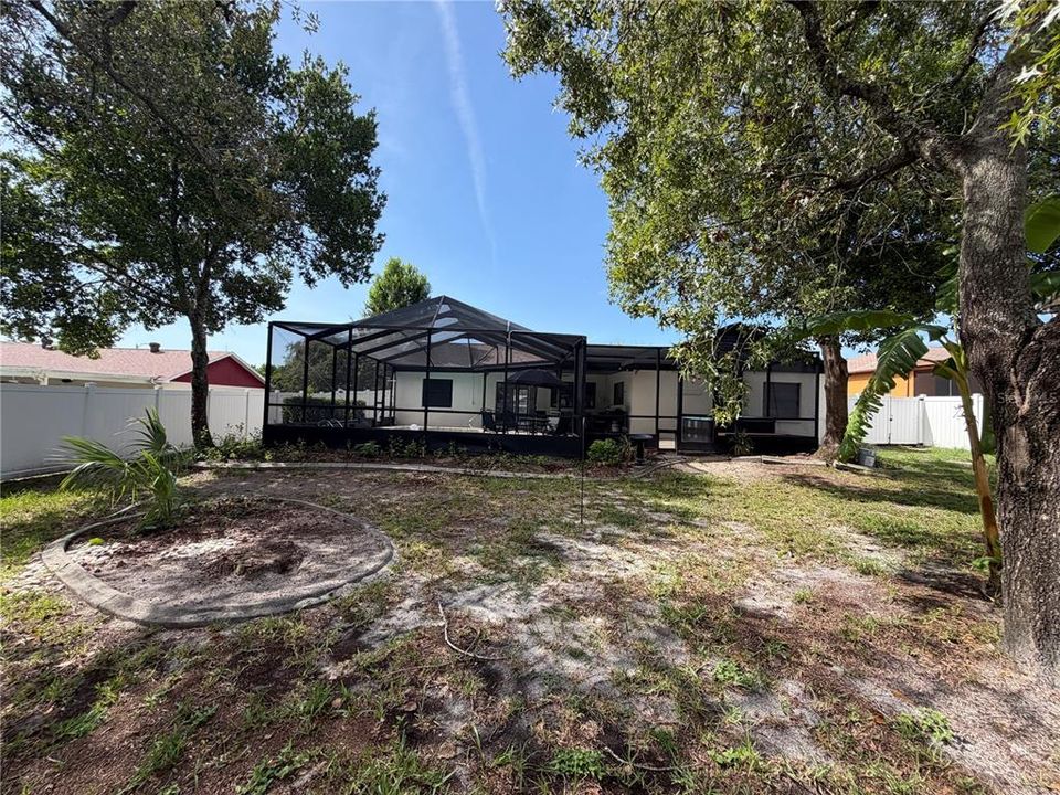 For Sale: $350,000 (3 beds, 2 baths, 1632 Square Feet)