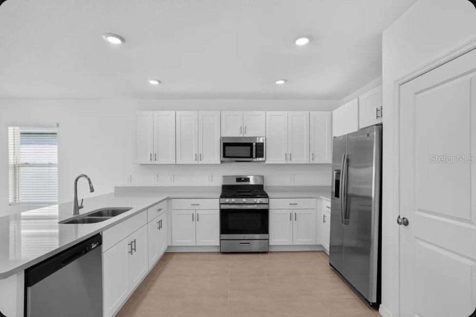 En Venta: $329,000 (3 camas, 2 baños, 1603 Pies cuadrados)