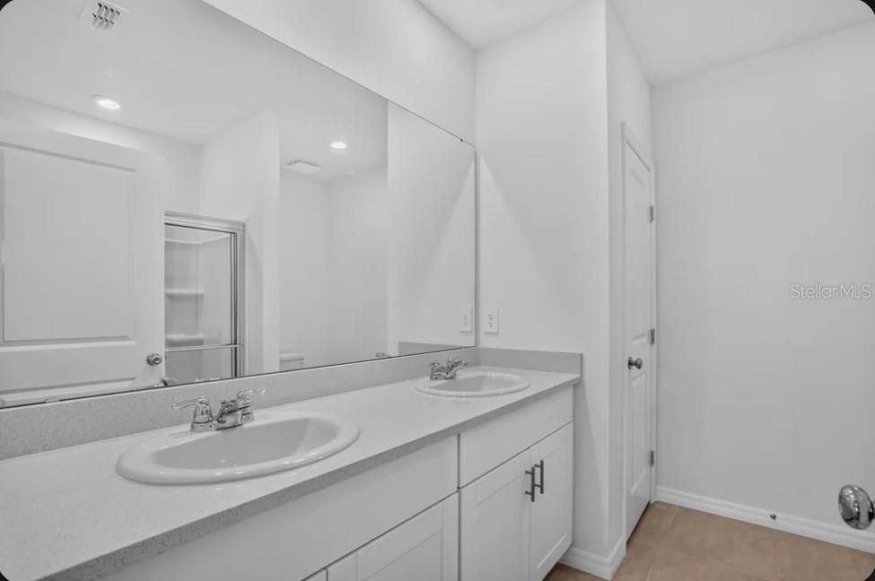 En Venta: $329,000 (3 camas, 2 baños, 1603 Pies cuadrados)