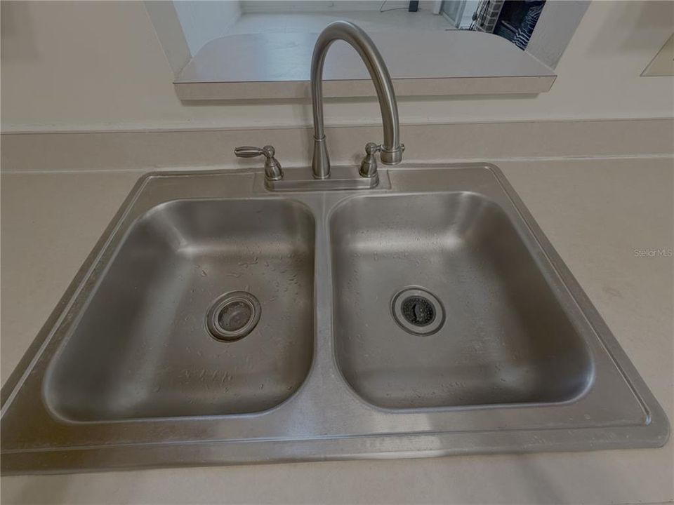 En Renta: $2,145 (3 camas, 2 baños, 1834 Pies cuadrados)