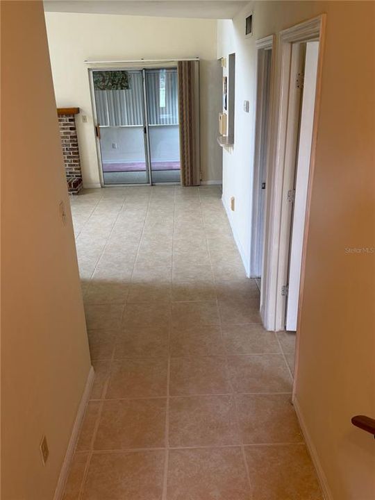 En Renta: $2,145 (3 camas, 2 baños, 1834 Pies cuadrados)