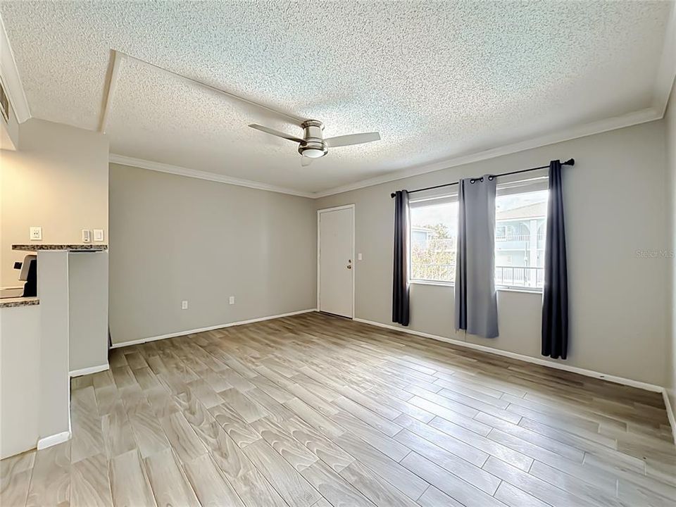 For Sale: $89,000 (1 beds, 1 baths, 496 Square Feet)
