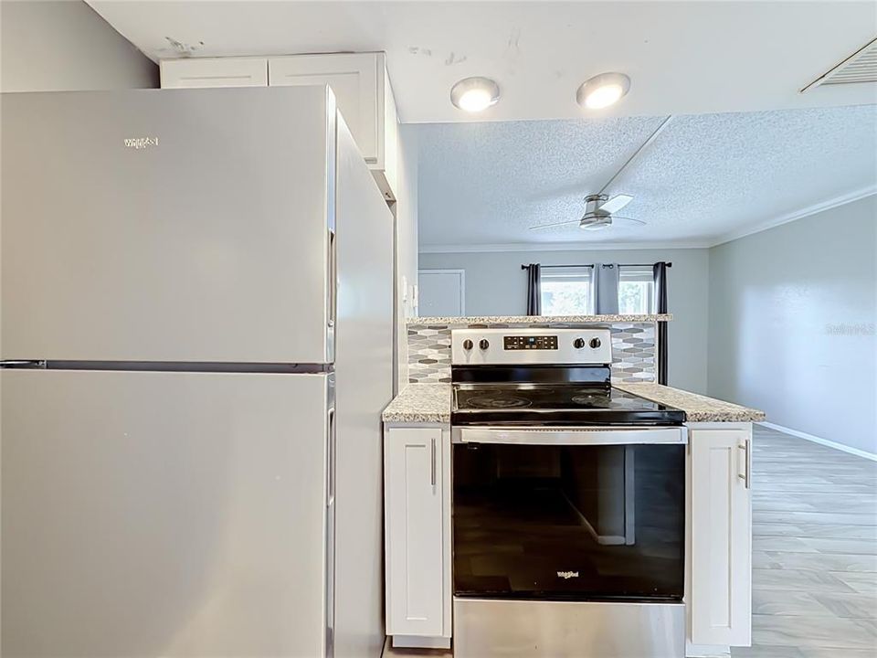 For Sale: $89,000 (1 beds, 1 baths, 496 Square Feet)